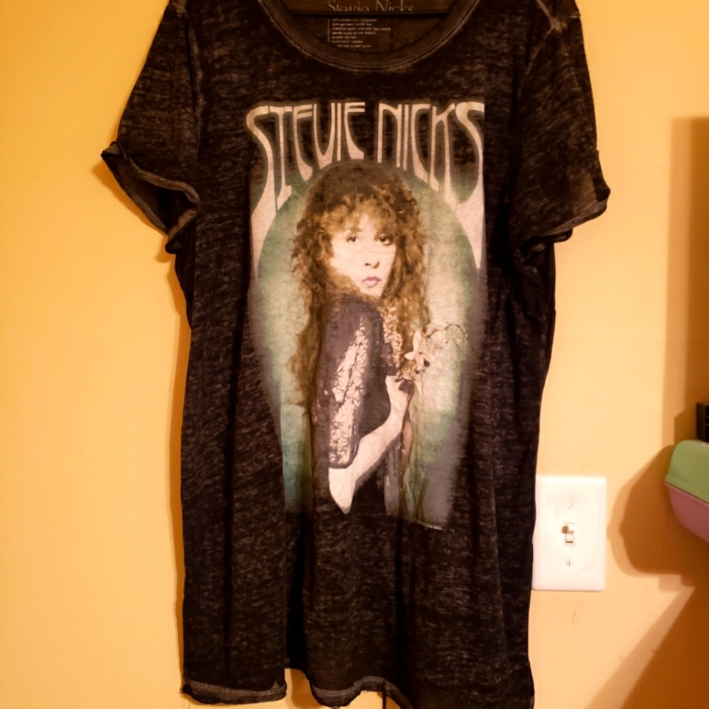 Torrid size 2 Stevie nicks top, see through.